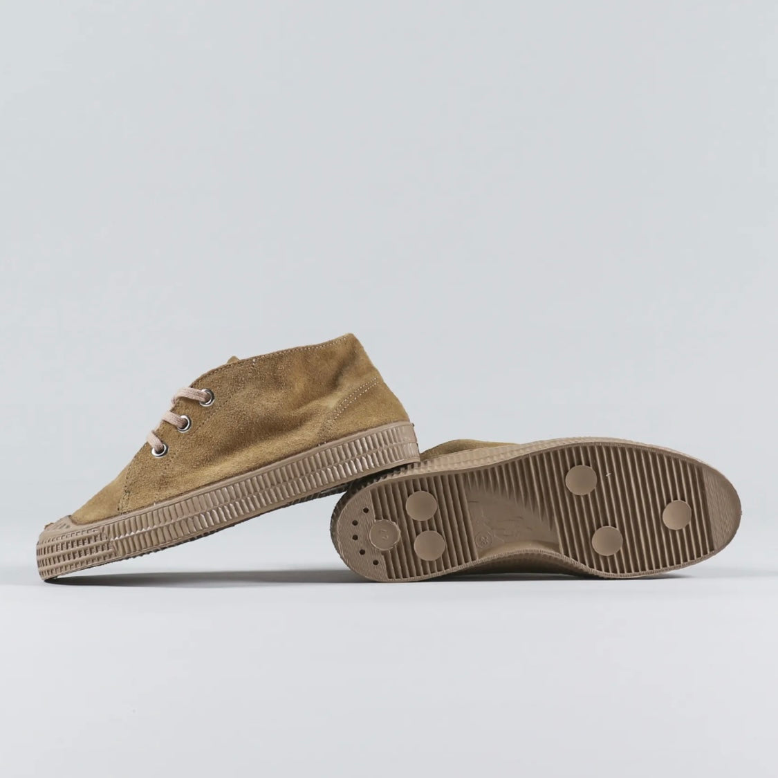 Novesta Chukka Cinnamon Suede