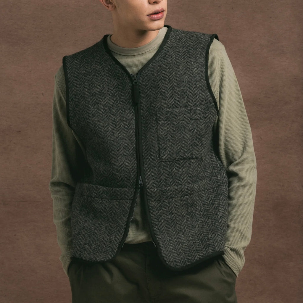 Kestin Bute Vest Herringbone