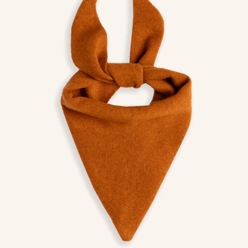 Kestin Alva Bandana