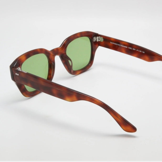 Waiting For The Sun Axel