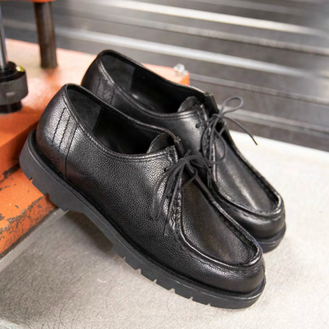 Kleman Padror in Black.